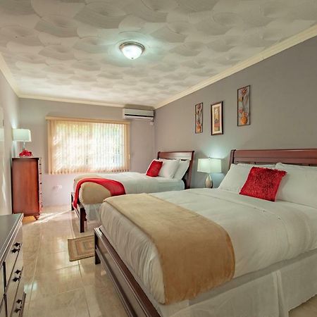 Tropical Escape Villa Очо-Риос Экстерьер фото